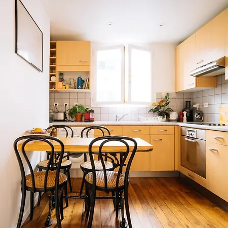 Quirky 1 Bedroom Flat In Paris